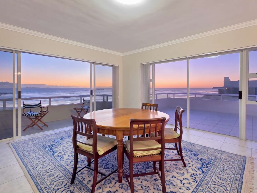 5 Bedroom Property for Sale in Bloubergstrand Western Cape